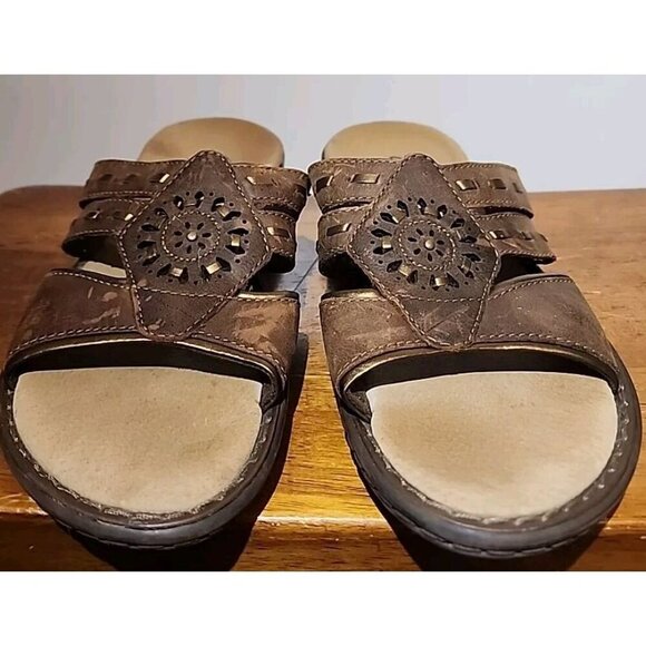 Clarks Bendables Leather Womens Size 8 Brown SlipOn - Picture 7 of 16